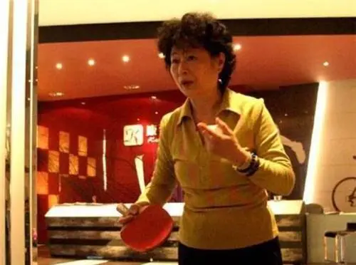 游泳第一世界冠军是谁_游泳比赛世界冠军_游泳冠军世界是哪个国家