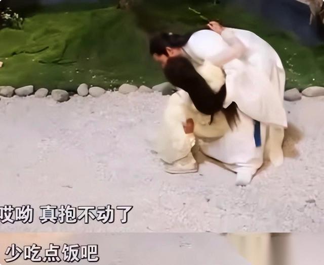 肌肉健身明星图男生_肌肉健身男照片_男明星健身肌肉图
