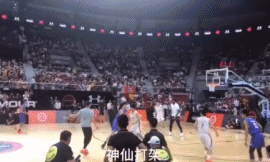 小手怎么抓篮球_篮球的手势怎么抓_手抓篮球技巧小学生