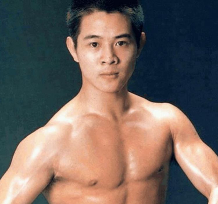 肌肉健身男头像图片_肌肉健身明星图男生_男明星健身肌肉图