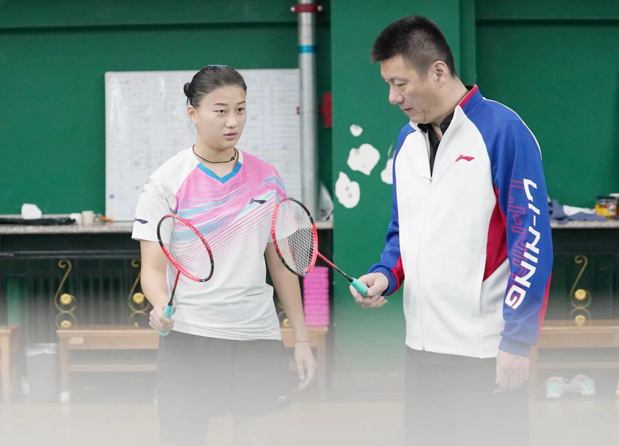 游泳营冠军训练有什么好处_游泳冠军平时怎么训练_冠军游泳训练营在哪里有