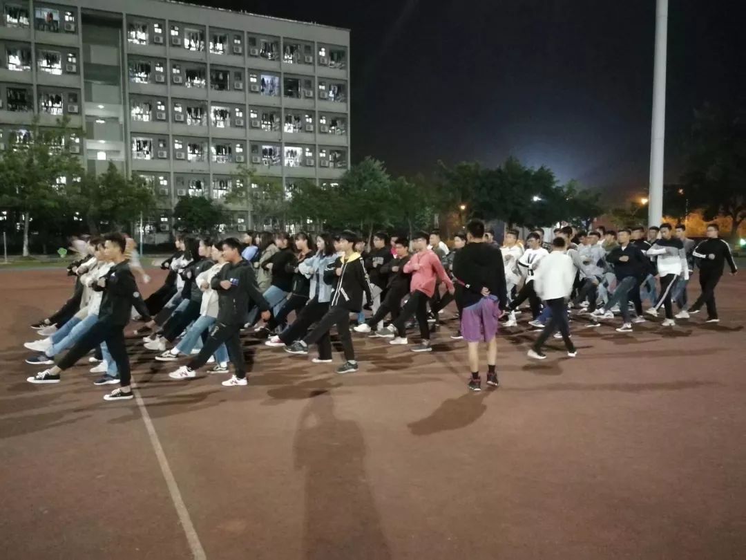 宋婷婷运动员_运动员王婷婷_张婷运动员