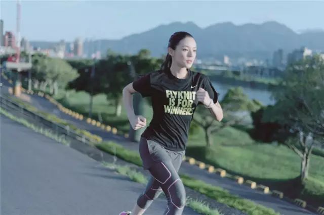女马拉松跑步背心_马拉松跑步背心推荐_bodywit马拉松背心