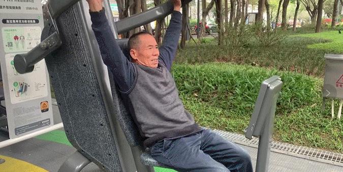 深圳时刻运动健身房_深圳硬核健身房_深圳健身路径