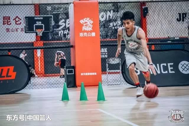 个子全场篮球技巧打高怎么办_个子高打篮球怎么突破_全场打高个子的篮球技巧